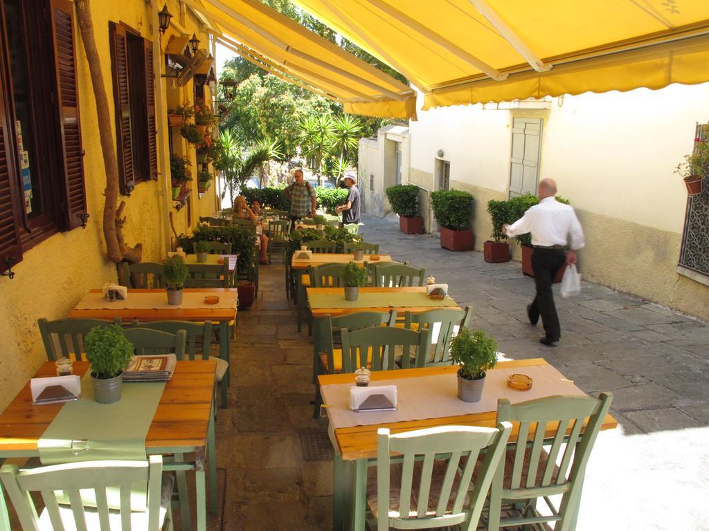 Athenian House In Plaka Villa By Athenian Homes (Adults Only) Екстериор снимка